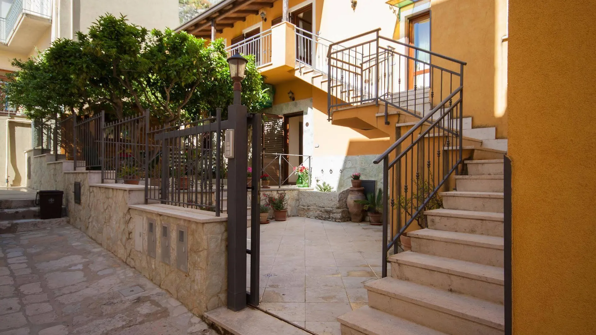Hotel Case Vacanza - Aparthotel San Marco Valderice